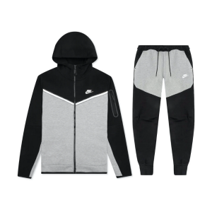 Nike Tech Fleece